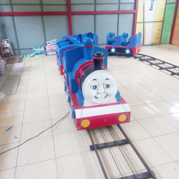 Kereta Thomas Fiberglass